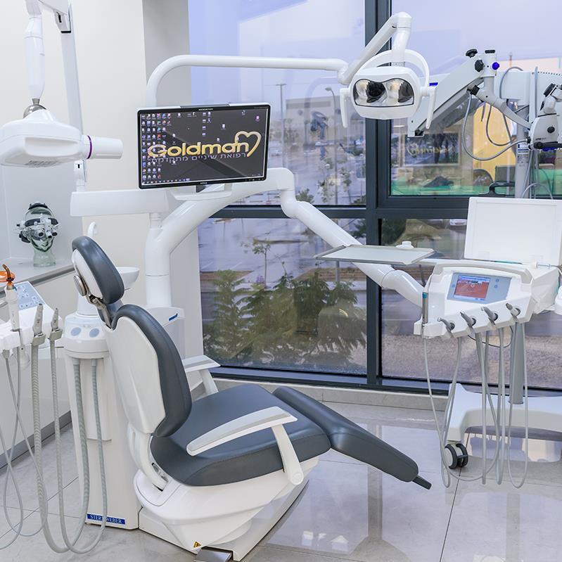 חדר טיפולי שיניים מתקדם